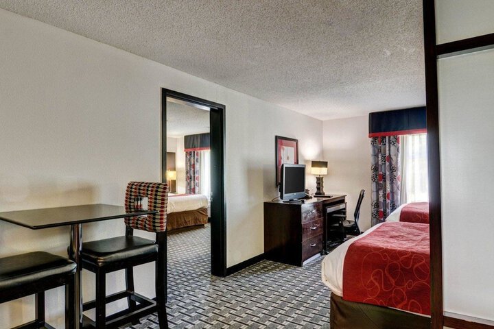 Room 12 of 36
