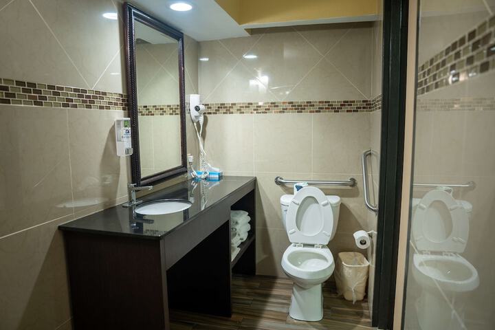 Room 15 of 31