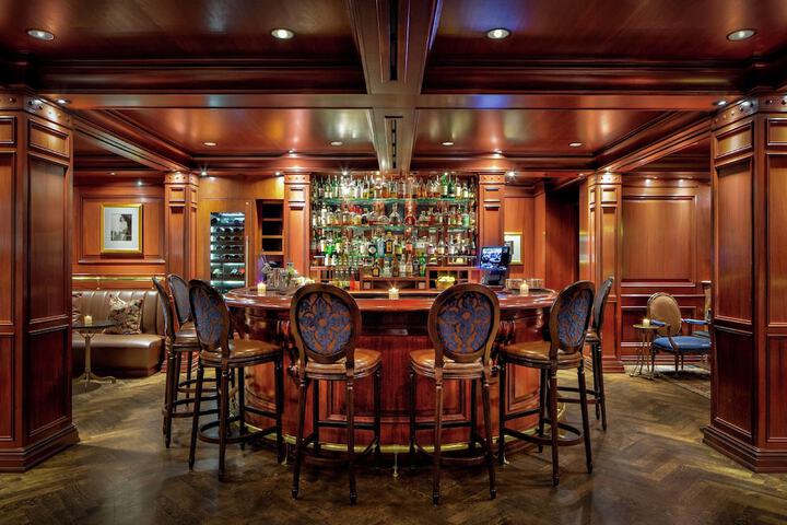Amway Grand Plaza Curio Collection by Hilton
