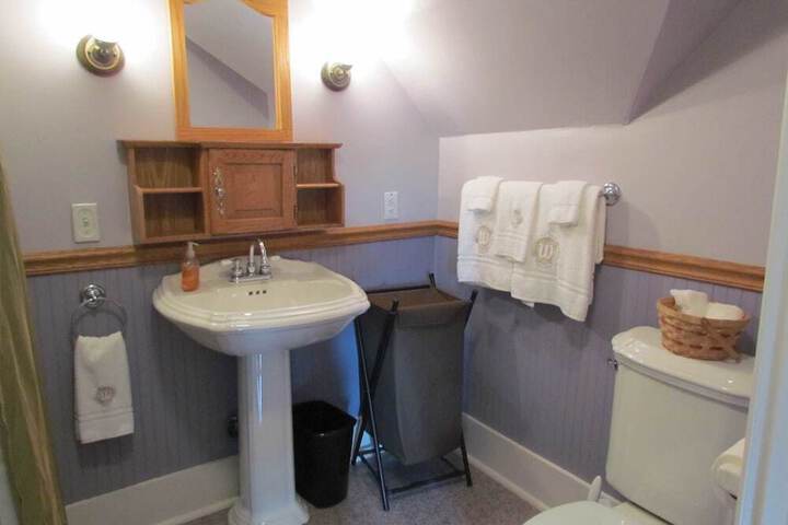 WATERSIDE EXECUTIVE SUITES