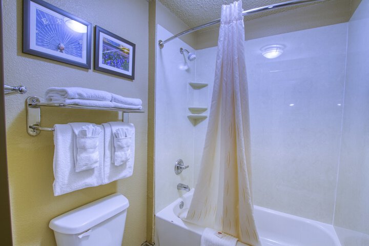 Room 13 of 51
