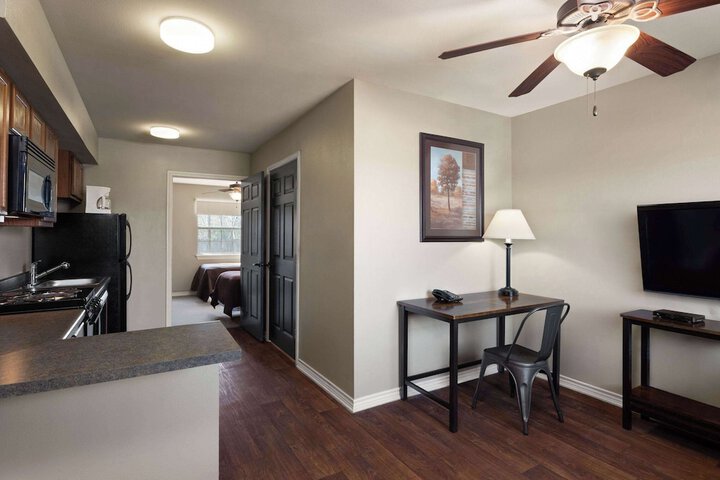 Eagles Den Three Rivers Texas a Travelodge by Wyndham
