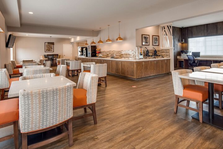 Best Western Plus Bayshore Inn