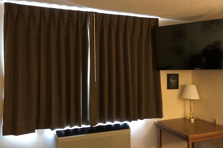 Room 36 of 65
