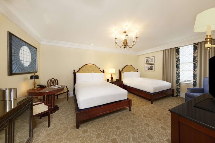 Room 13 of 44