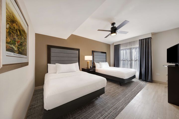 Room 51 of 84