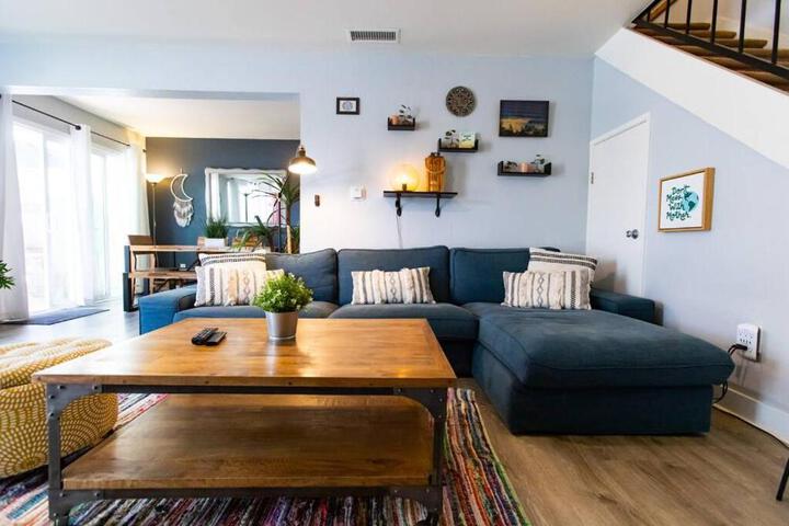 Cali Condo+BBQ+MemoryFoamBeds+12min to Beach