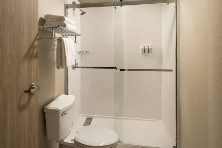 Room 15 of 39