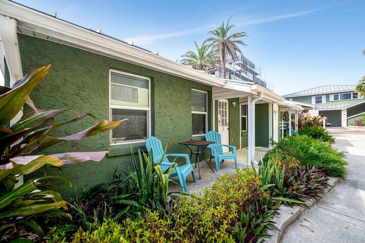 Stones Throw Beachfront Luxury Suites