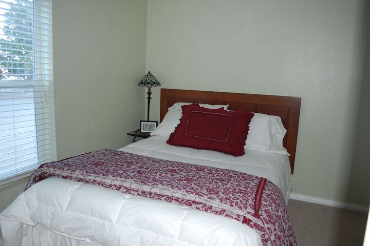 Room 76 of 146