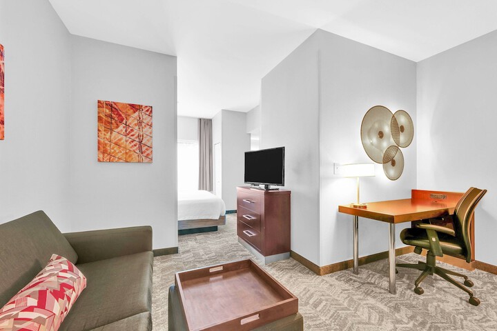 Room 15 of 27