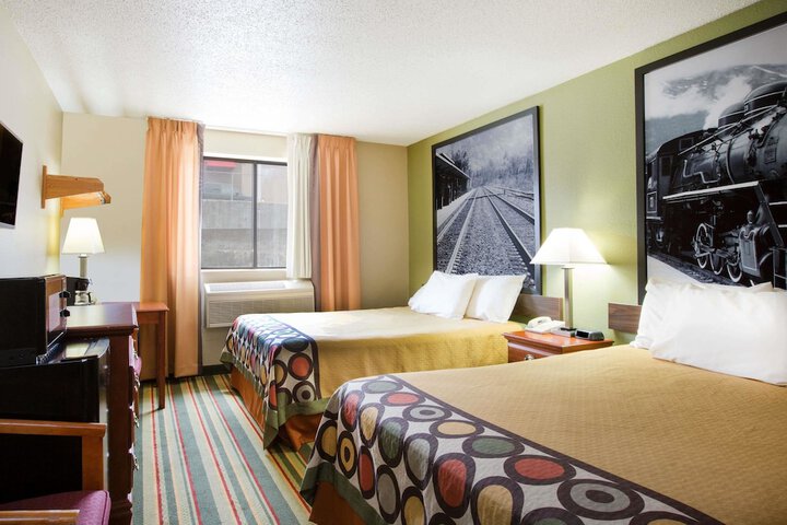 Room 12 of 13