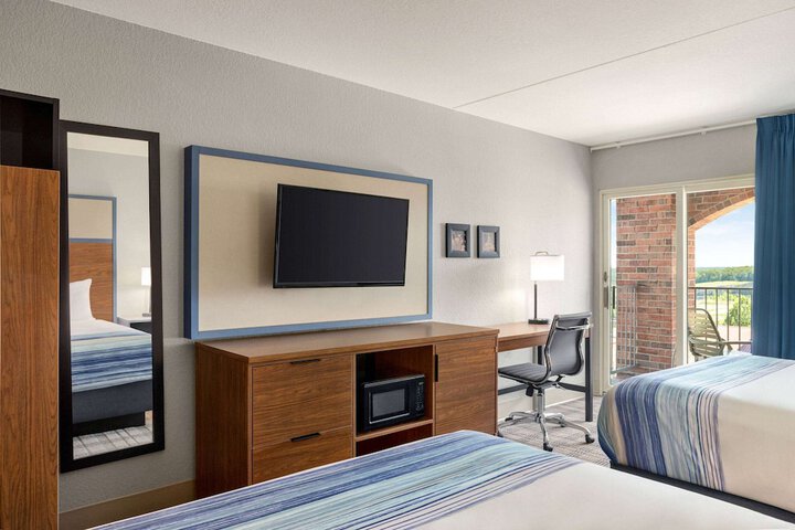 Room 21 of 50