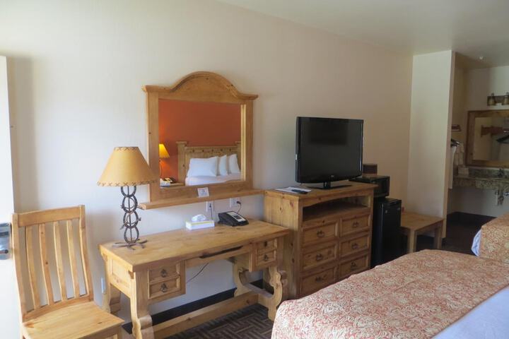 Room 28 of 58