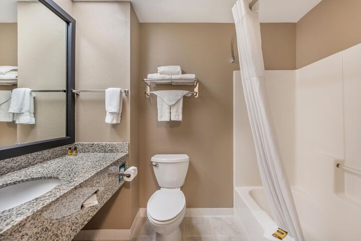 Quality Inn & Suites
