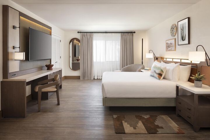 The Scottsdale Resort and Spa Curio Collection by Hilton