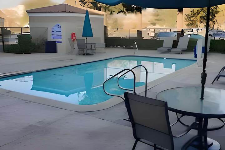 Pool 3 of 15