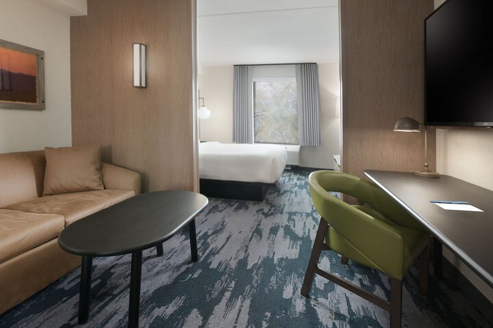 Room 17 of 30