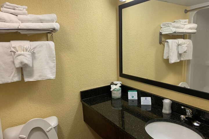 Best Western Ocean Sands Beach Resort