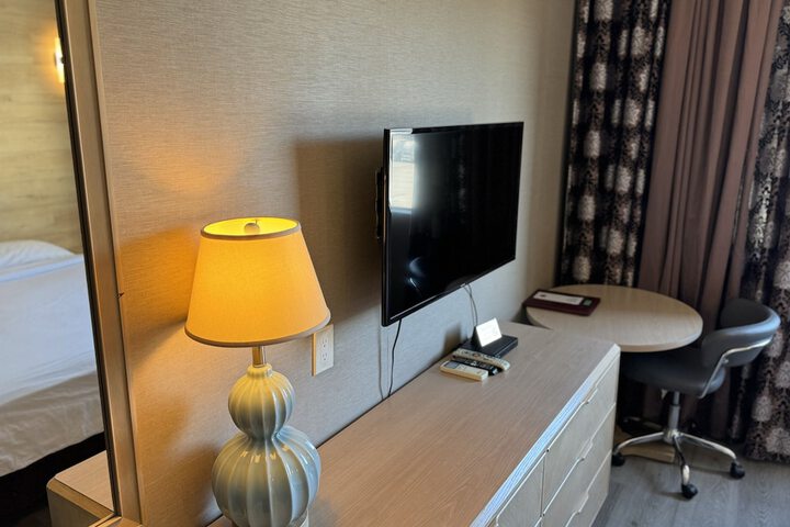 Room 18 of 24