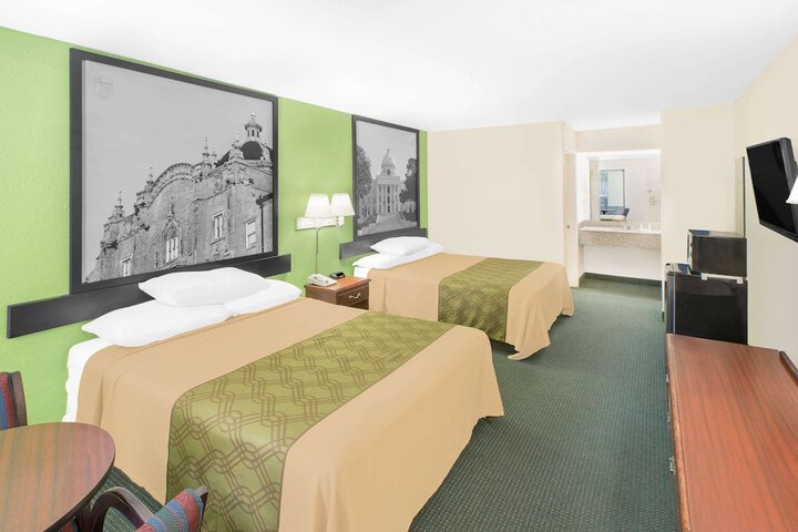 Room 11 of 13