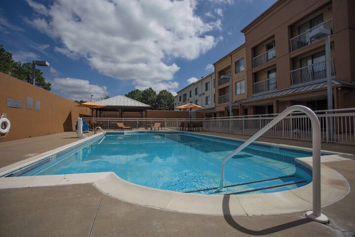 Pool 4 of 29
