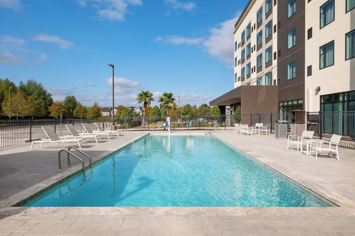 EVEN Hotel Shenandoah - The Woodlands by IHG