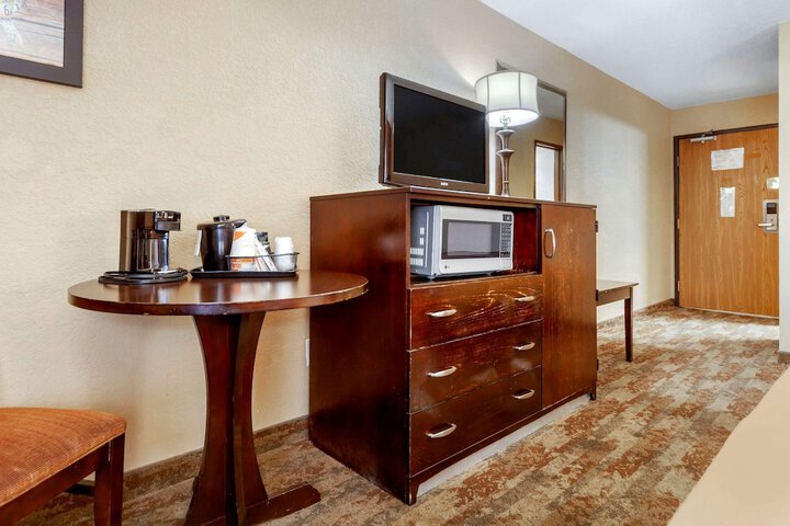 Room 14 of 37
