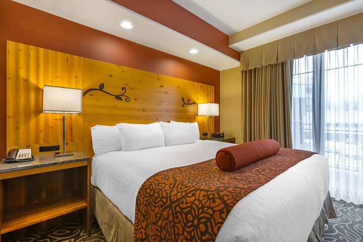 Best Western Premier Ivy Inn & Suites
