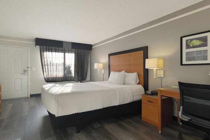 Room 20 of 54