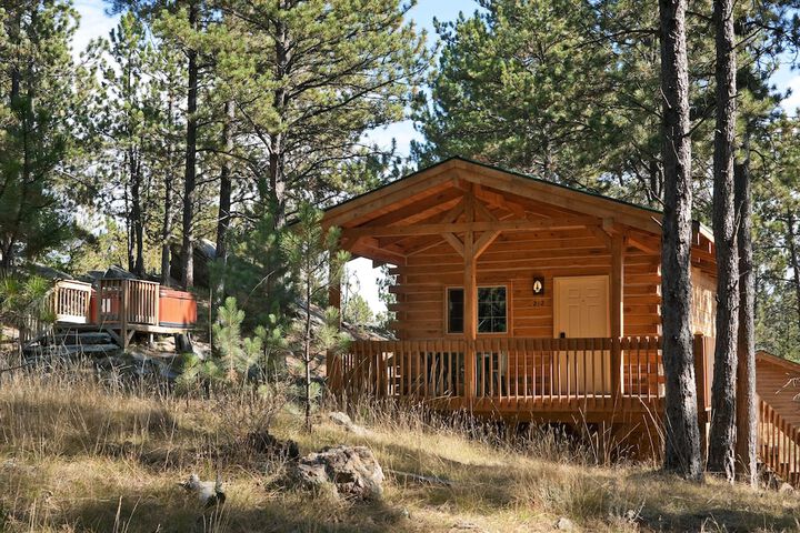 Rock Crest Lodge & Cabins