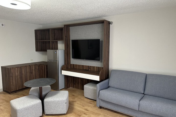 Room 41 of 83