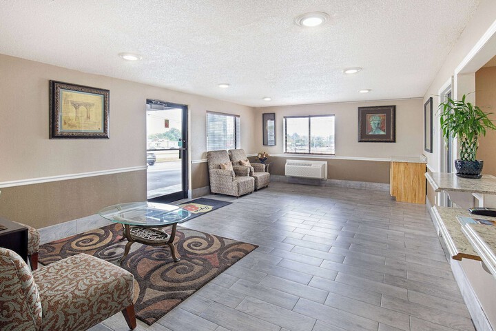 Super 8 by Wyndham Somerset