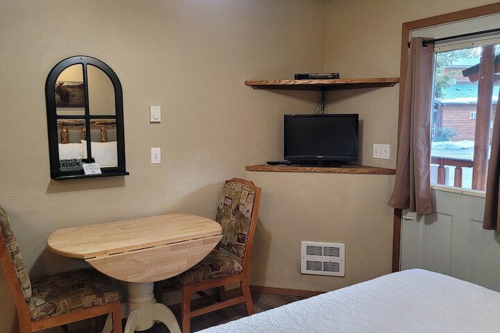 Room 93 of 147