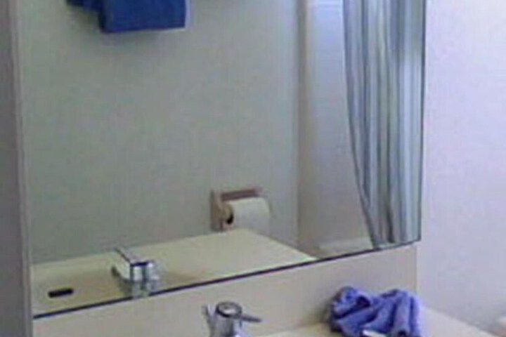 Room 15 of 35