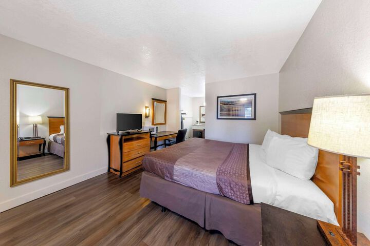 Room 16 of 30