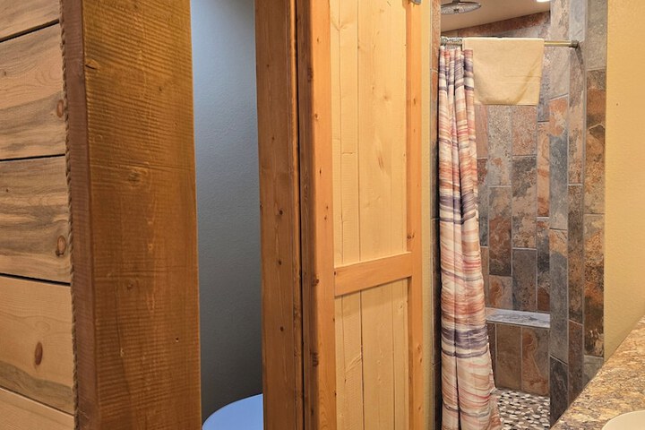 Buffalo Peaks B & B