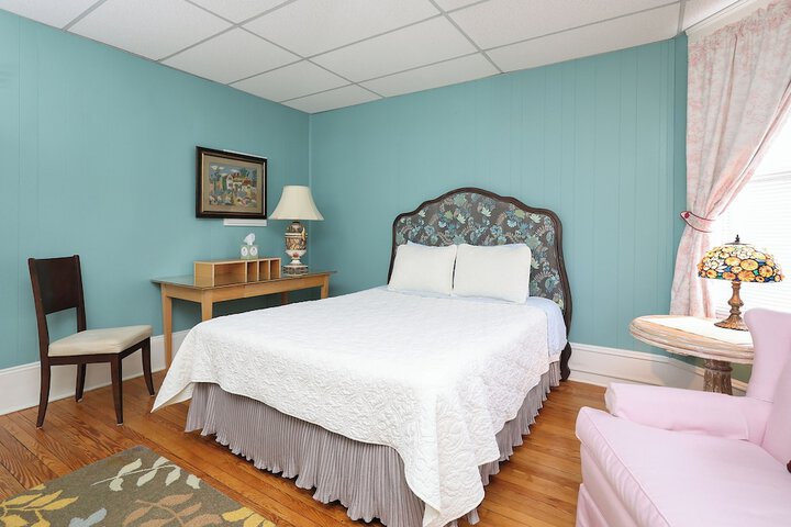 Room 18 of 35