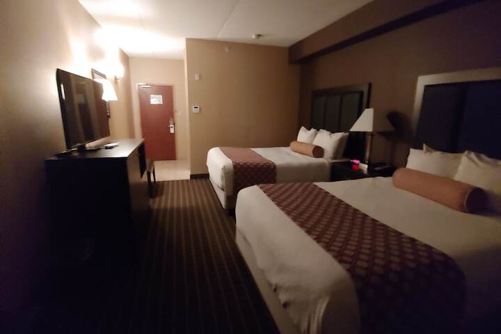 Room 16 of 64