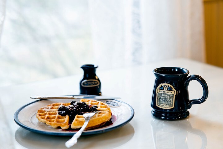 Breakfast/Coffee Service 42 of 48