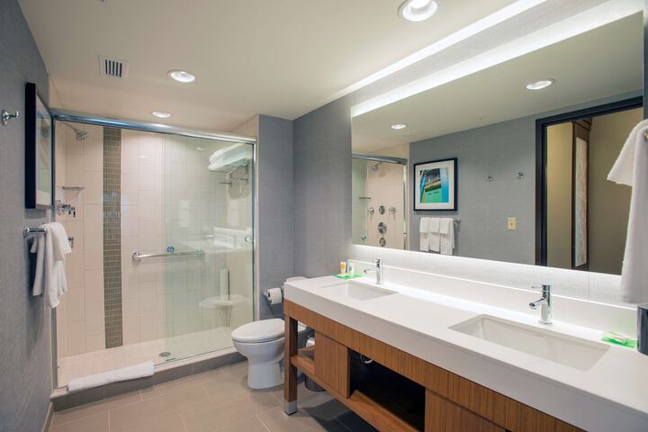 Hyatt Place Cincinnati / Sharonville Convention Center