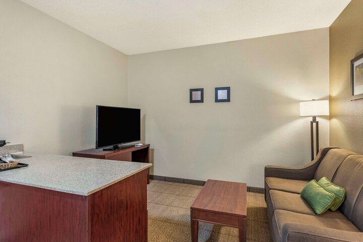 Room 20 of 38