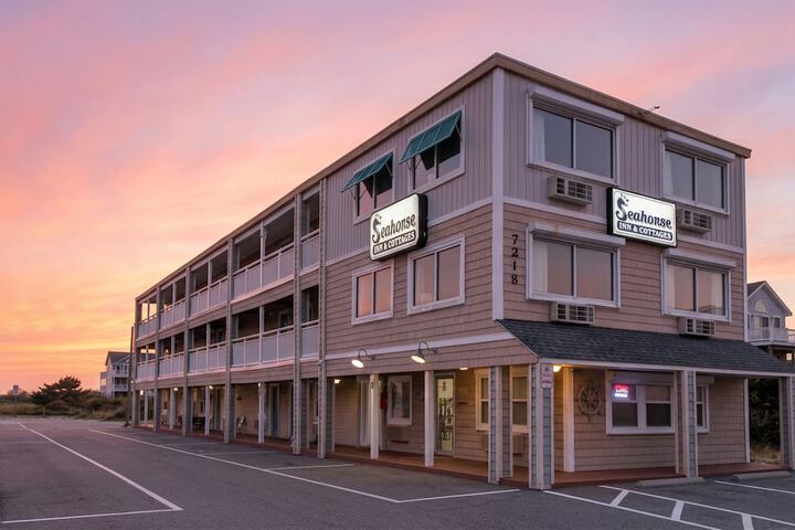 Seahorse Inn and Cottages