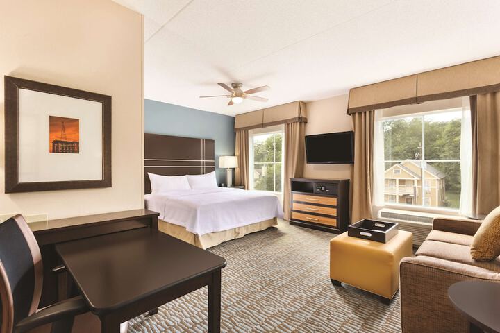 Room 12 of 21