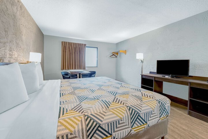 Motel 6 Elk Grove Village IL - OHare