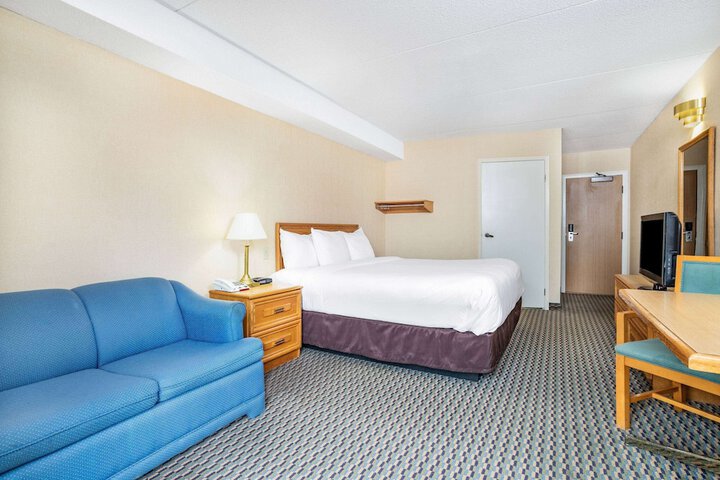 Room 20 of 27