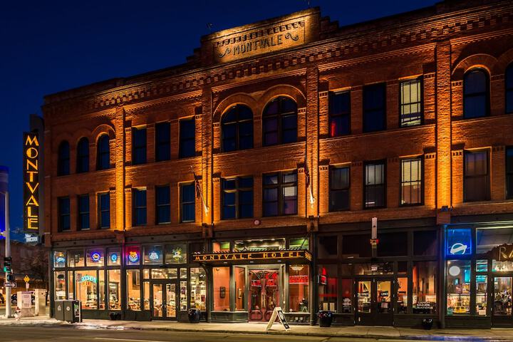 Montvale Hotel