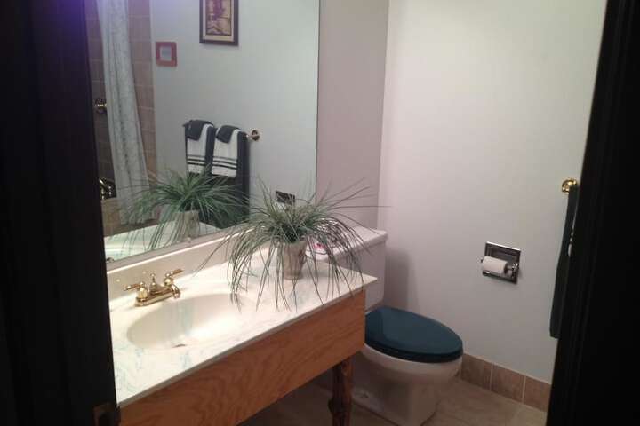 Room 10 of 26