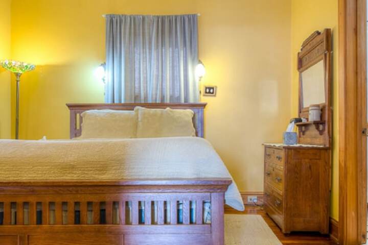 Room 162 of 206