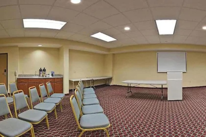 Holiday Inn Express & Suites Grenada by IHG